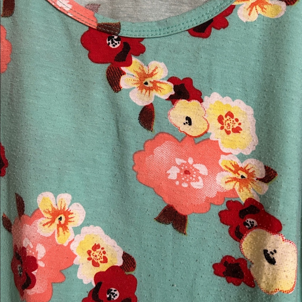 Lularoe - Picture 2 of 3